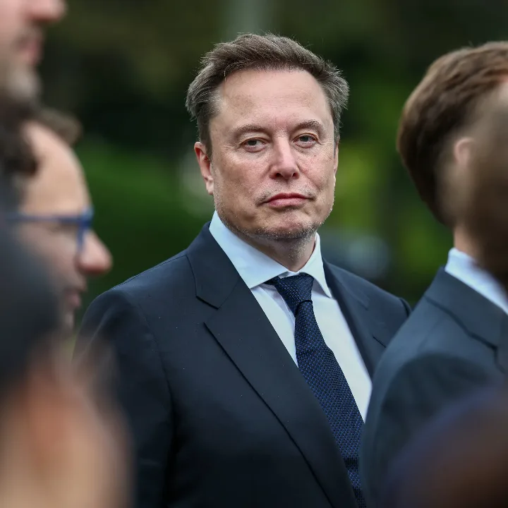Image for: Elon Musk Says He Will Give a SpaceX Share to ‘Every Kid in America’